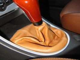 Peugeot 307 cabrio - GTI - cuffia cambio colore cuoio