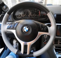 Coprivolante BMW E46 vera pelle nera e grigia