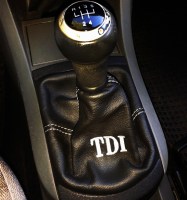 Cuffia leva cambio Seat Ibiza 6L TDI vera pelle nera con ricamo